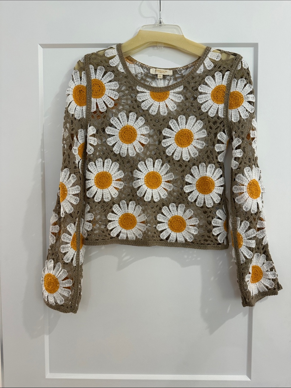 NWOT Rebellion Crochet Daisy Crop Sweater - Brown, White & Yellow Small